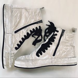$950+ RARE! Designer LIMITED EDITION ANN DEMEULEMEESTER Velvet High-Top Sneakers